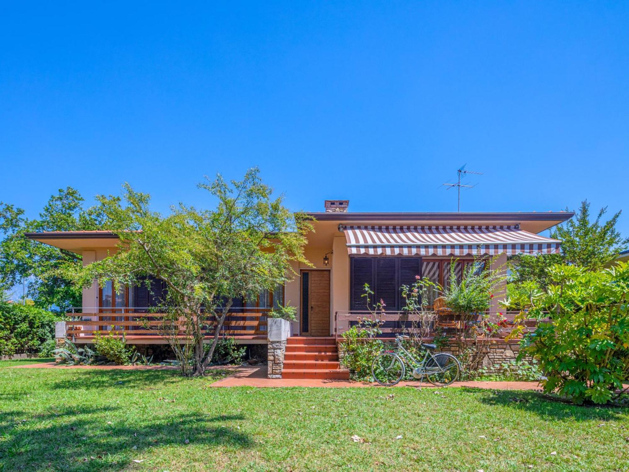 Holiday Home Donatella By Interhome Марина-ди-Пьетрасанта Экстерьер фото